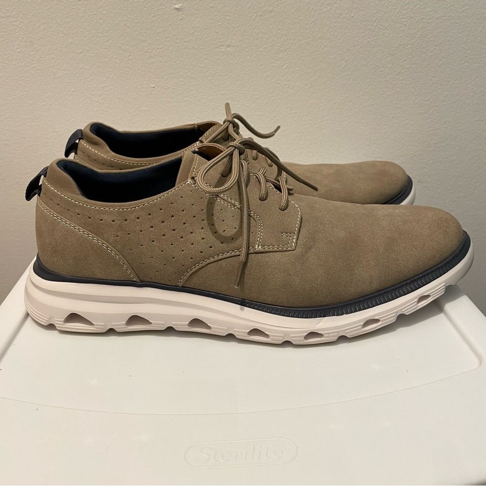 Dockers Tan Oxford Shoes Supreme Comfort Sneakers Stylish Mens Size 8.5